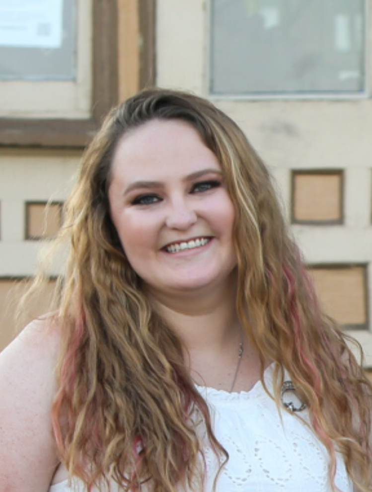 Photo of ISHR intern Emily Hammerslough
